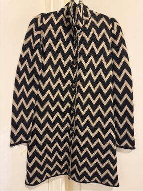 NWOT GioGio Chevron Patterned Sweater Coat in Black and Tan, Made in Italy